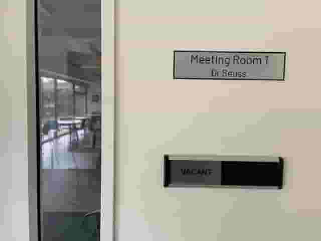 Medium Meeting Room