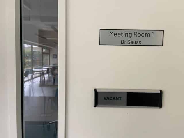 Medium Meeting Room