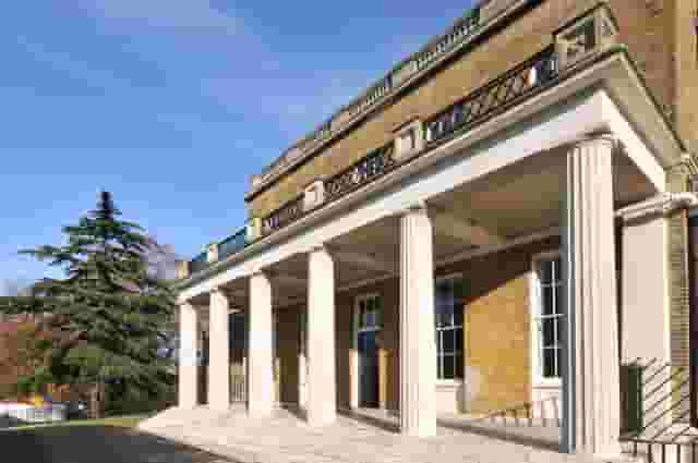 Clissold House