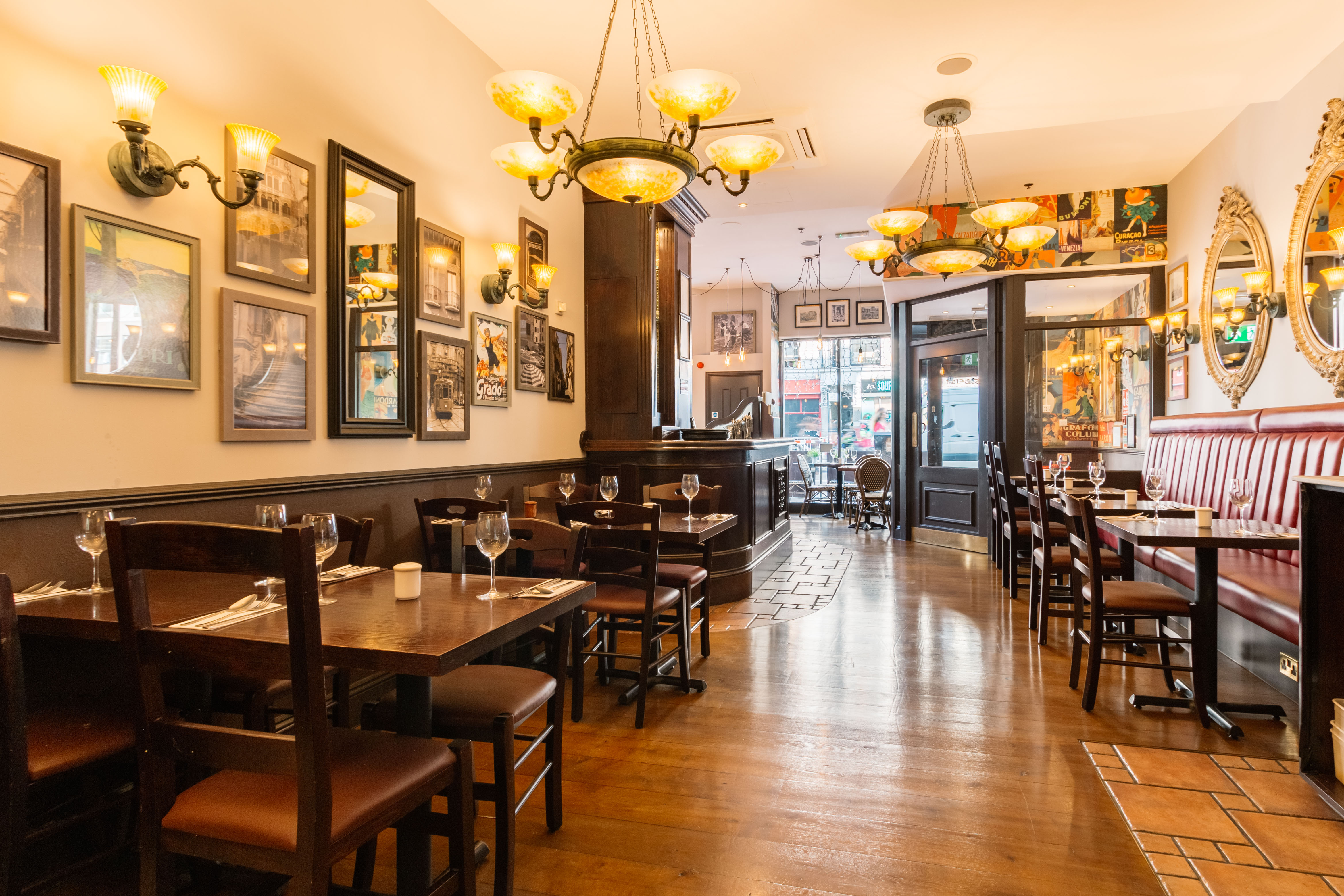 Charming dining space in Bella Italia Strand for intimate gatherings and corporate events. - Banner