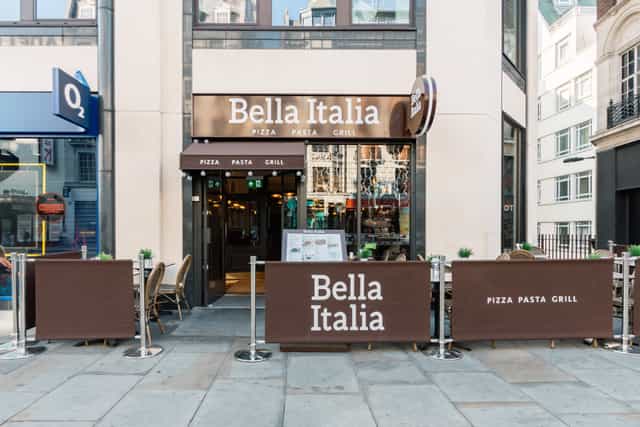 Bella Italia Strand outdoor seating for casual dining and networking events.