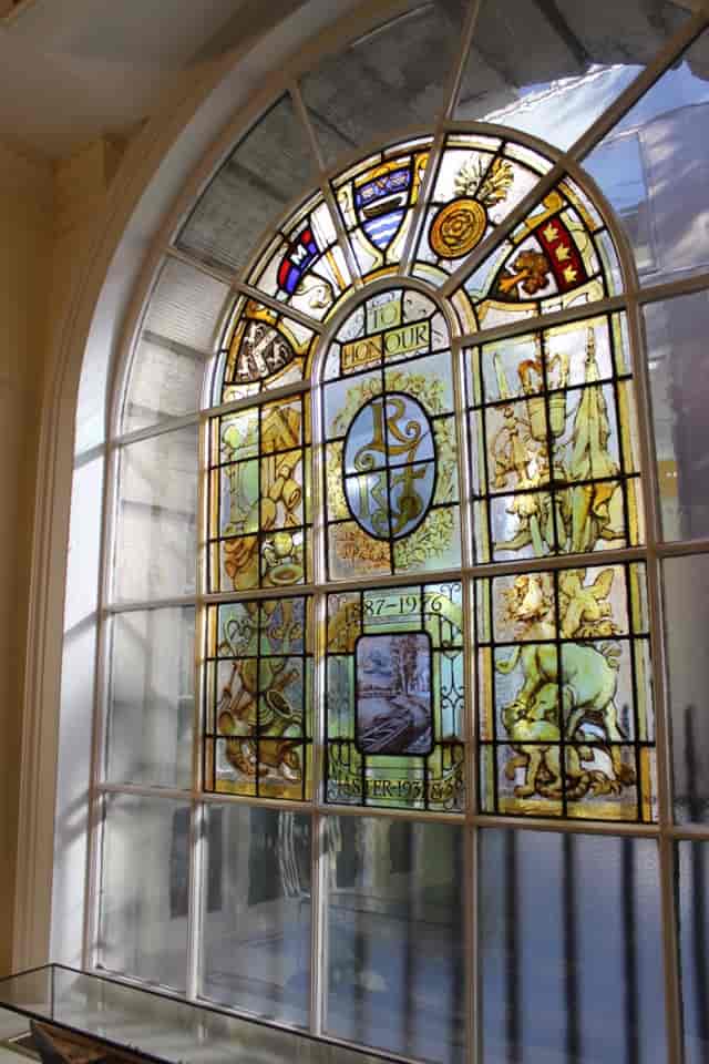 Stained glass window in Watermen's Hall's Parlour Room, ideal for elegant events.