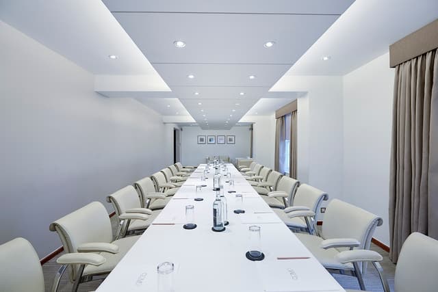 8 of the Coolest Meeting Rooms in London