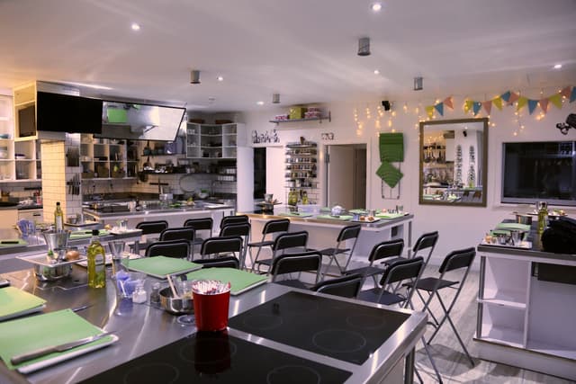 Complete Kitchen @ The Avenue Cookery School