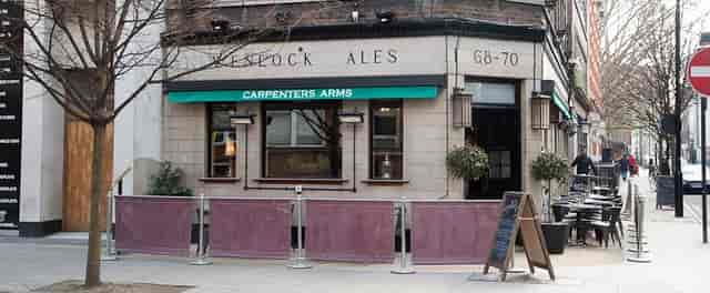 Belle Bar outdoor terrace, classic pub venue for corporate happy hours and networking events.
