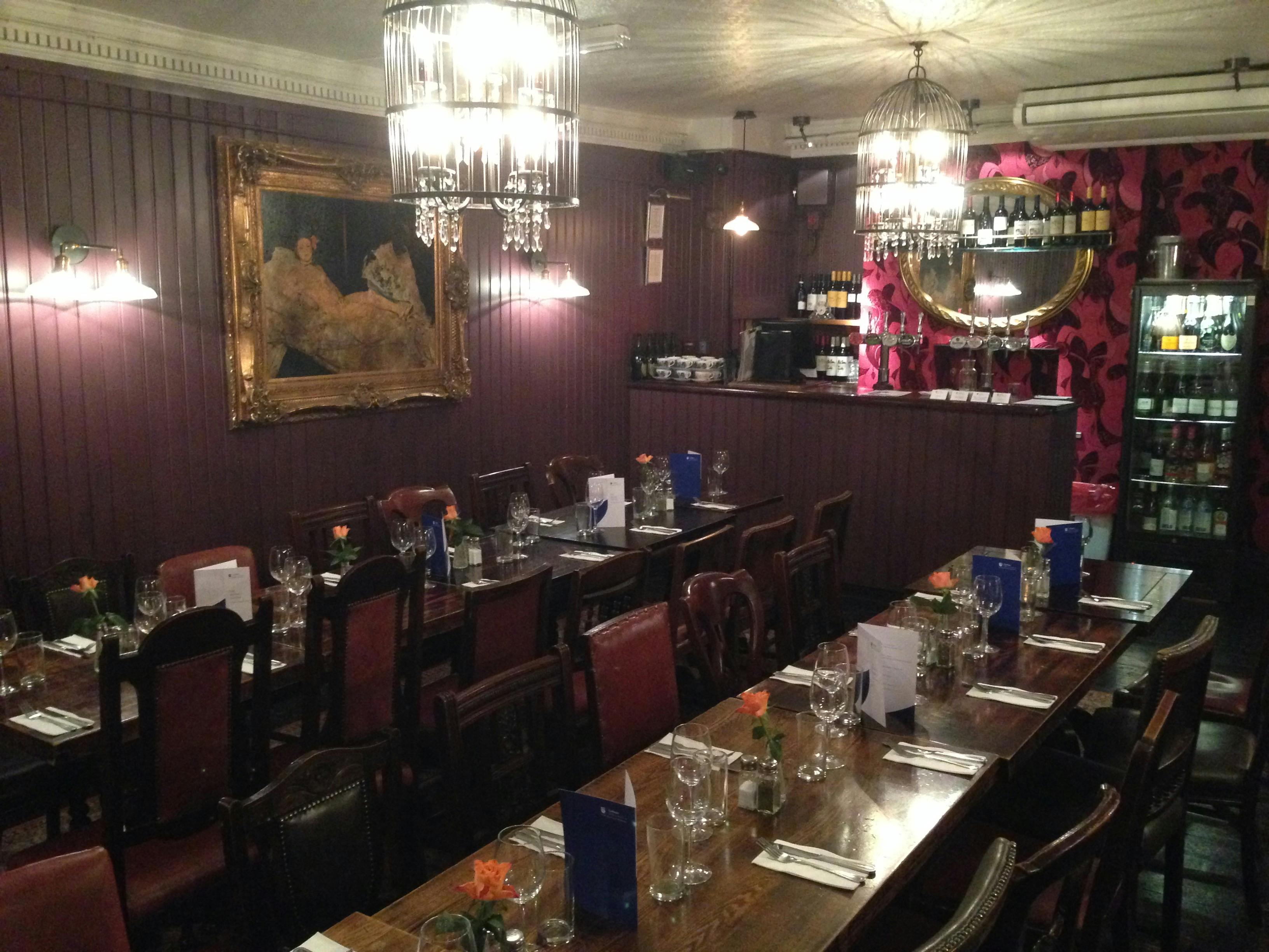 Market Tavern - The Chesterfield Room image 3