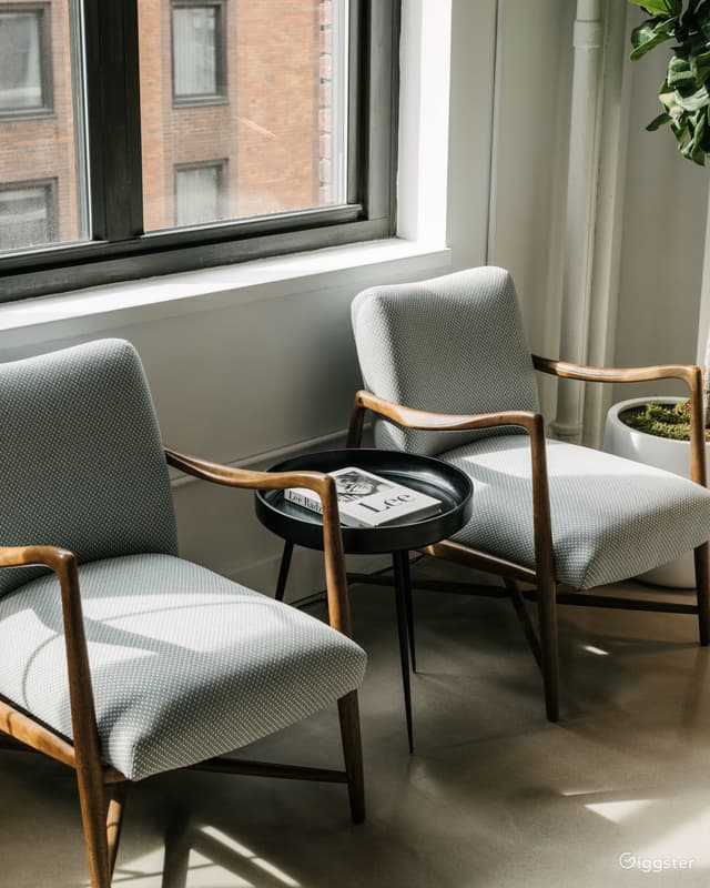 The Lounge