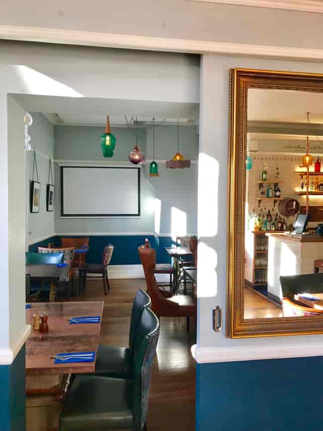 Cozy conference room in Nags Head, Covent Garden, ideal for meetings and events.