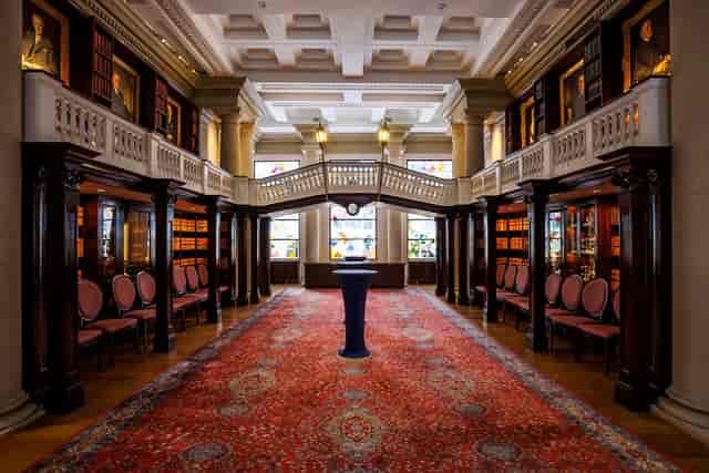 Elegant Members Room at One Moorgate Place, ideal for corporate events and receptions.