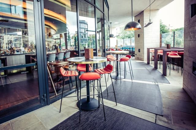 Rotunda Bar and Restaurant
