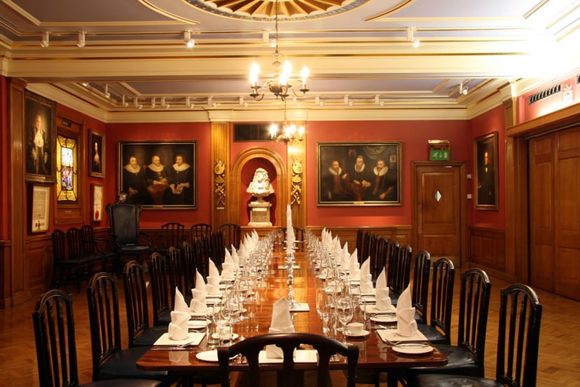 Elegant banquet hall in Painters' Hall, perfect for corporate events and formal dinners.
