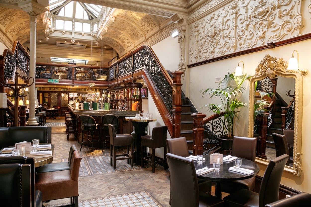 Browns Mayfair - Restaurant and Bar image 1