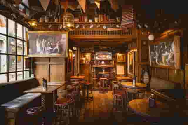 Mr Fogg's Tavern
