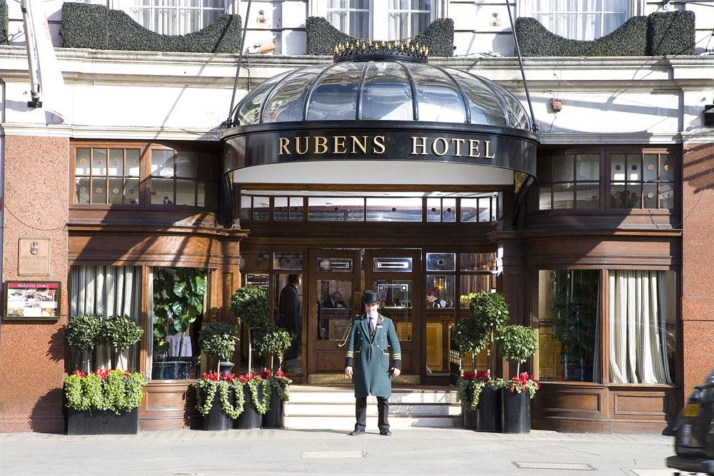 Elegant entrance of Jubilee Suite, Rubens Hotel, ideal for upscale events and meetings.