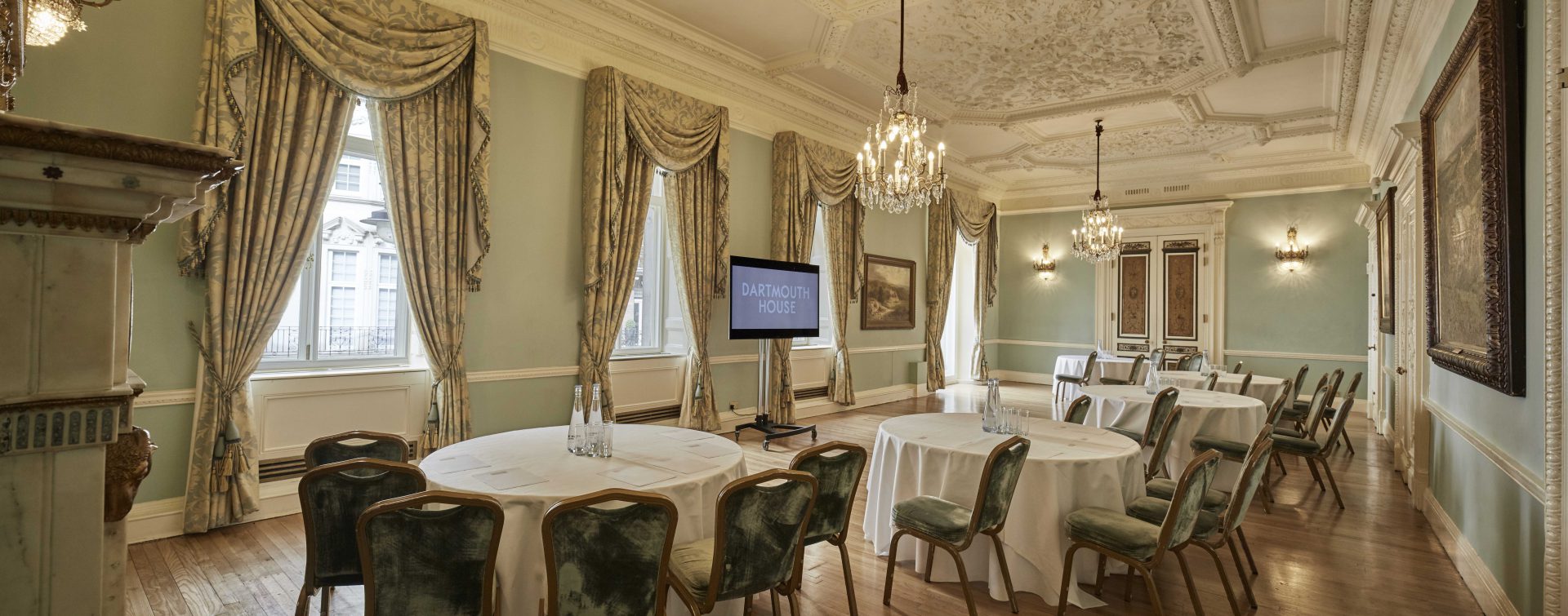 Elegant Long Drawing Room in Dartmouth House, ideal for meetings and gatherings. - Banner