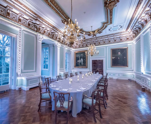{10-11} Carlton House Terrace