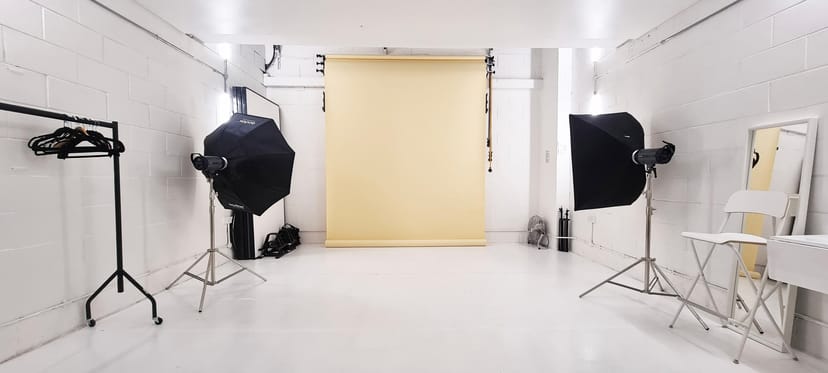 Indra Studios photography venue with neutral backdrop for professional photo shoots.