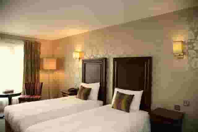 Longman Suite