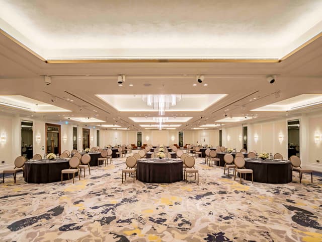 Jumeirah Carlton Tower