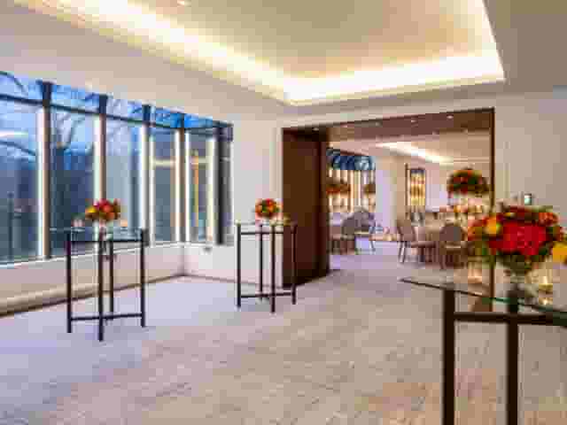 Jumeirah Carlton Tower
