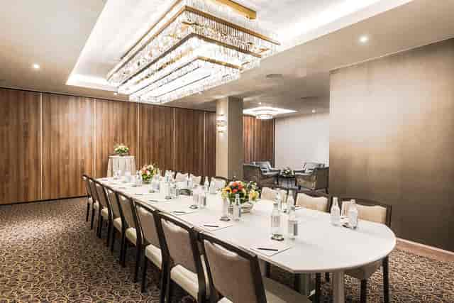 Elegant meeting room in Royal London House, perfect for corporate events and workshops.