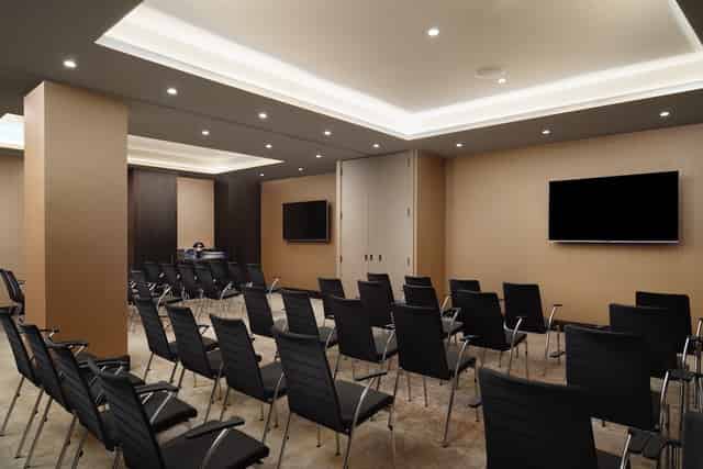 Globe Suite