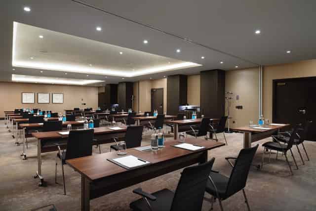Globe Suite