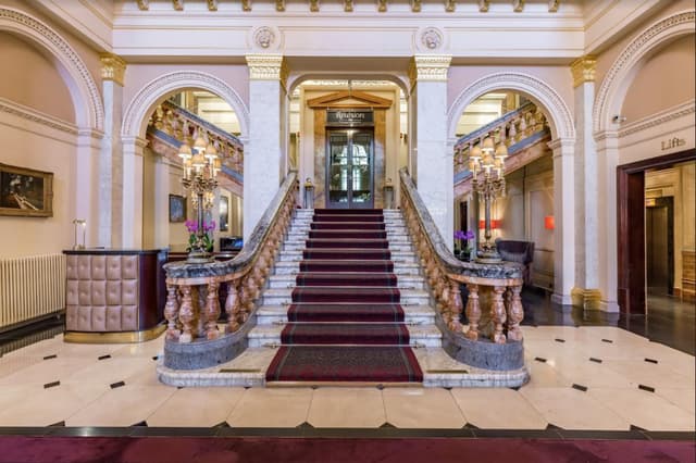 The Clermont Victoria