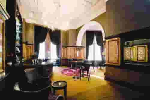 Churchill's Bar