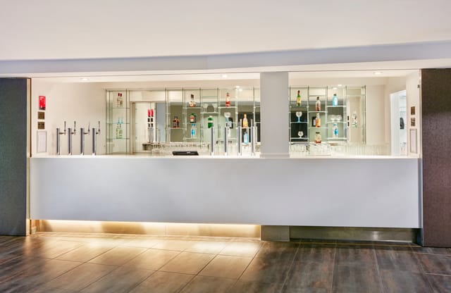 Crowne Plaza Manchester City Centre - image 3