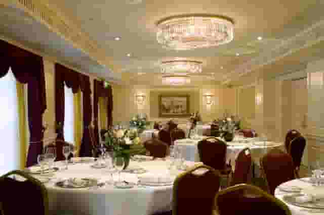 Alexander Room
