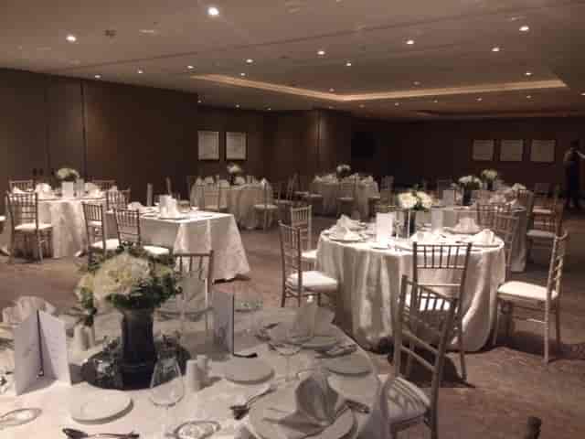 Elegant banquet room in Globe Suite, Hilton London Bankside for weddings and corporate events.