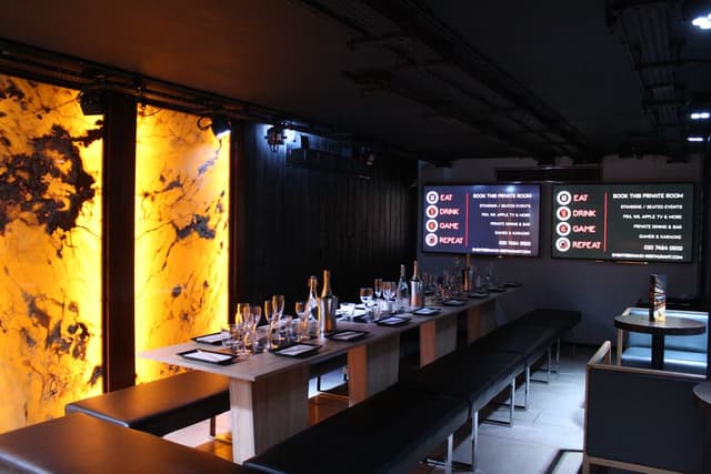 Onyx Bar