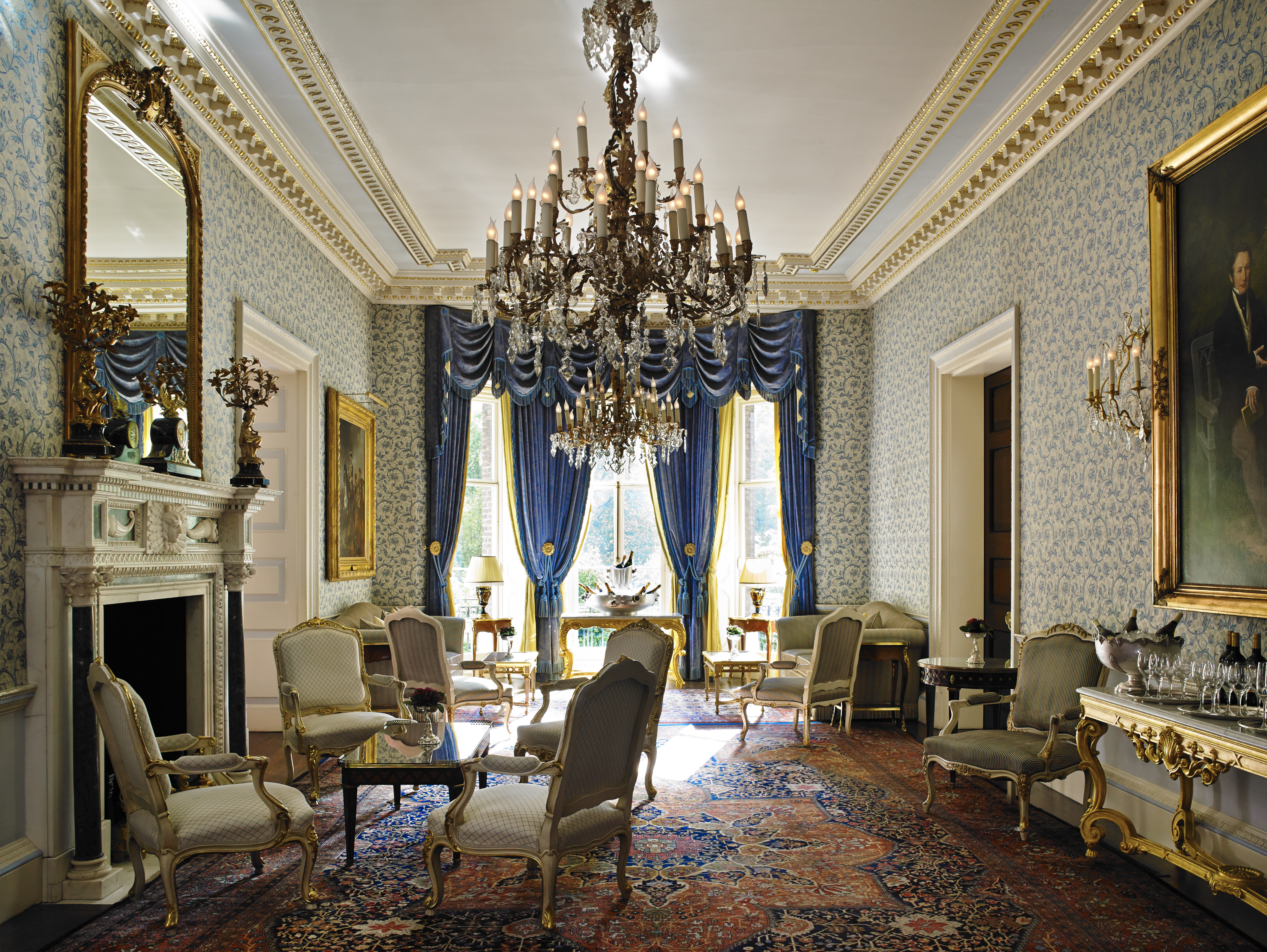 The Queen Elizabeth Room at The Ritz London, elegant meeting space for upscale events. - Banner
