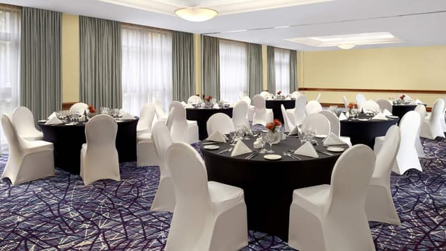 Sheraton Skyline Hotel London Heathrow