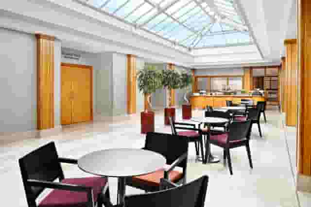 Sheraton Skyline Hotel London Heathrow
