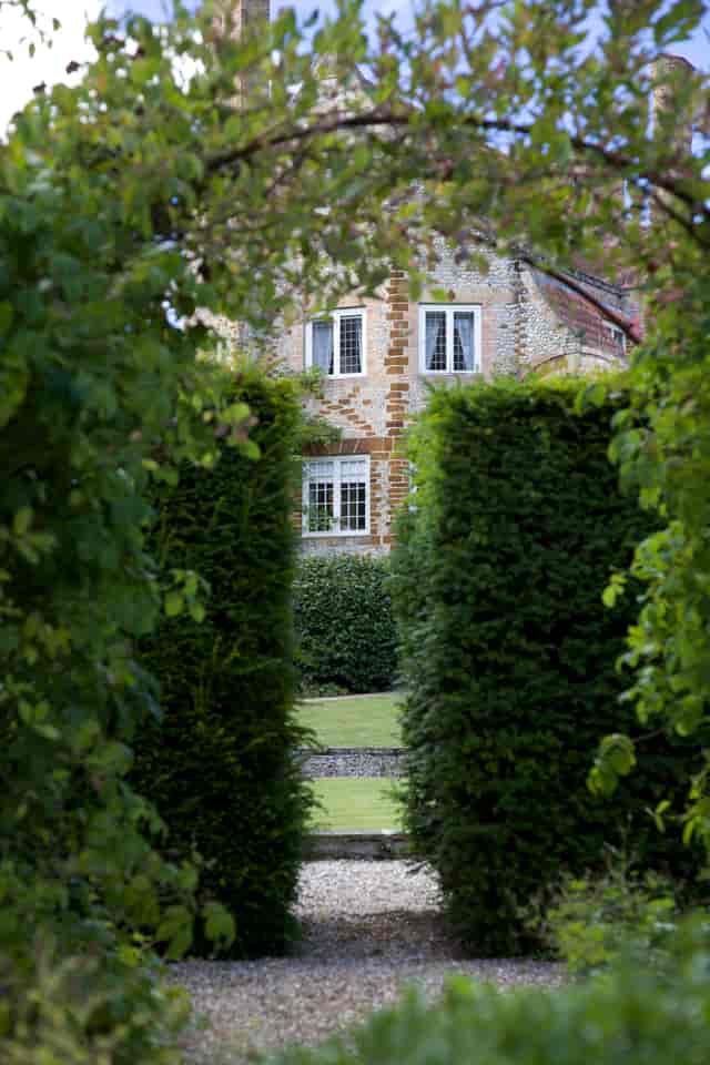 Voewood Gardens venue with lush greenery, perfect for outdoor events and gatherings.