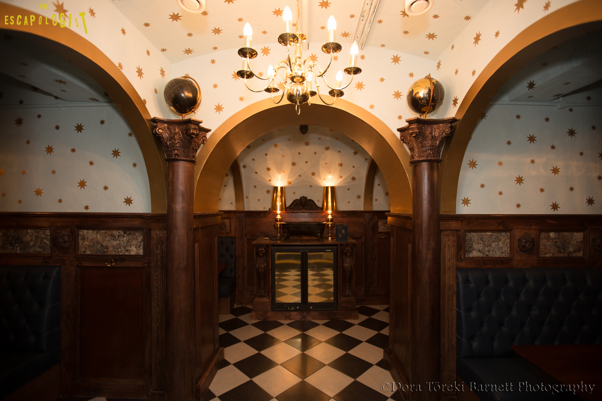 Elegant Grand Hall with arched ceilings, perfect for upscale meetings and private events. - Banner