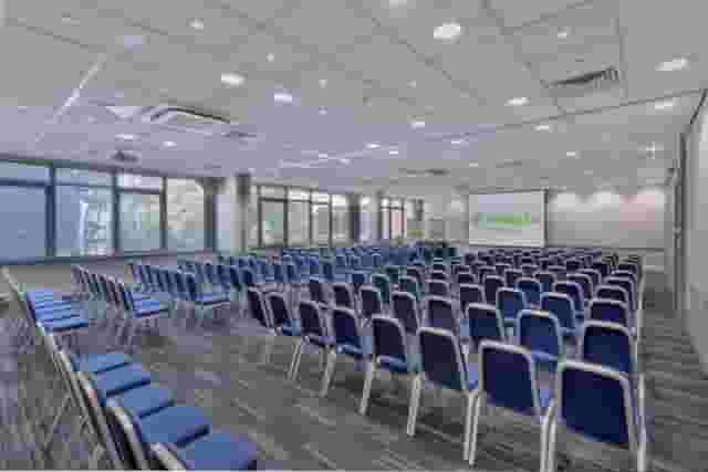 Holiday Inn London Kensington Forum