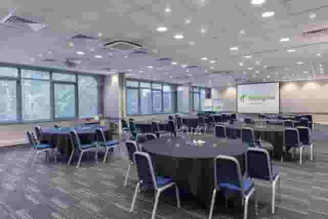 Holiday Inn London Kensington Forum
