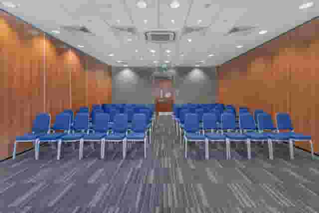 Holiday Inn London Kensington Forum