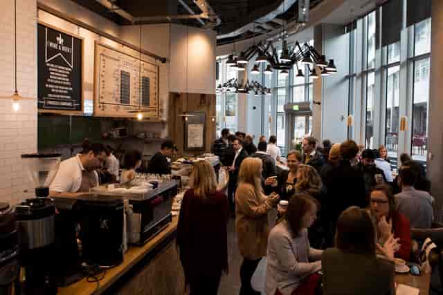 "Vibrant café venue at Notes Moorgate for networking and casual meetings."