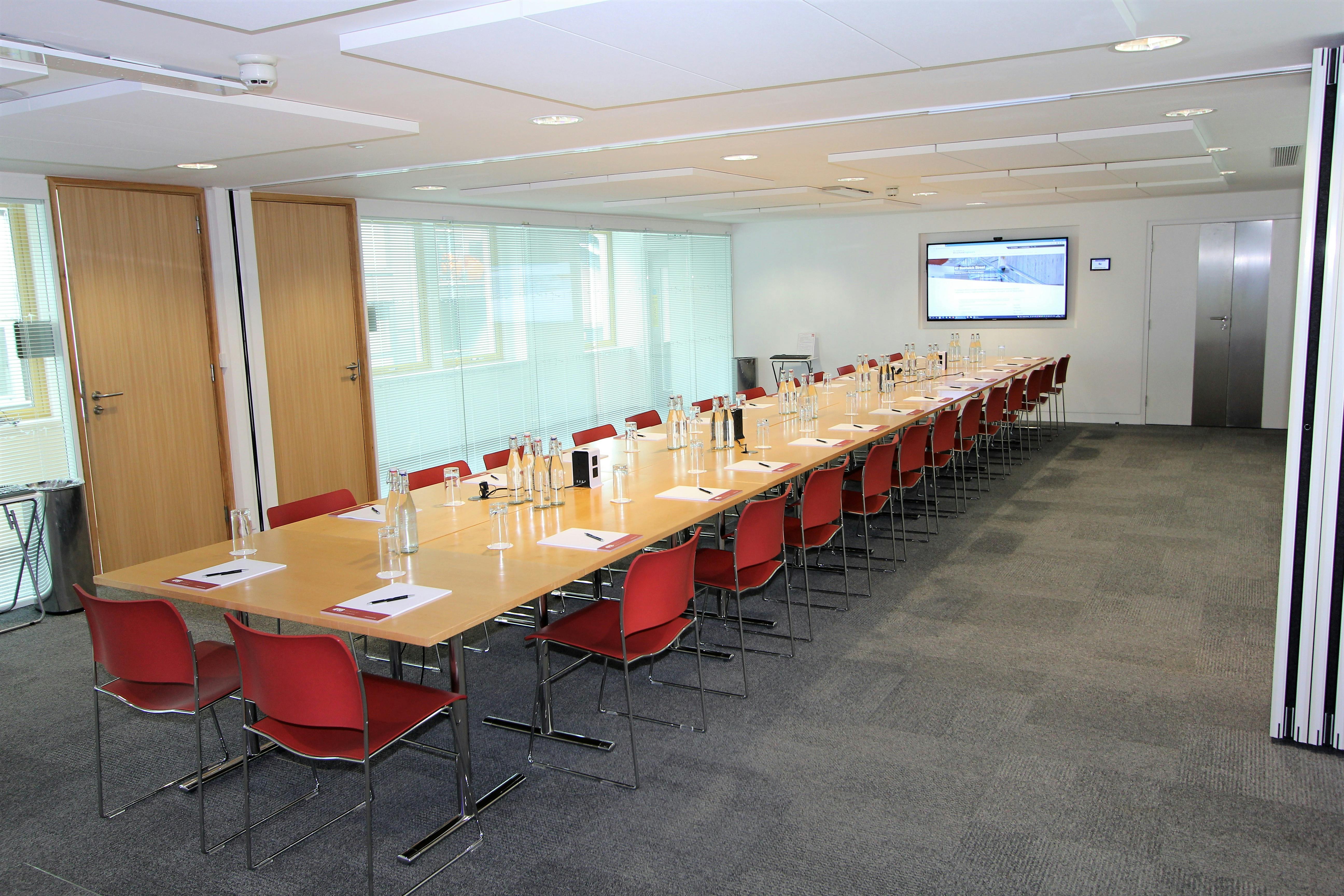 Bastwick Suite meeting room with modern decor, ideal for professional events and conferences.