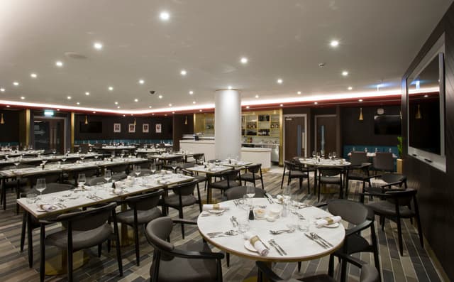 Legends Lounge