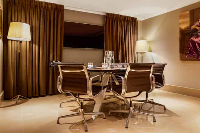 Private Suite 10