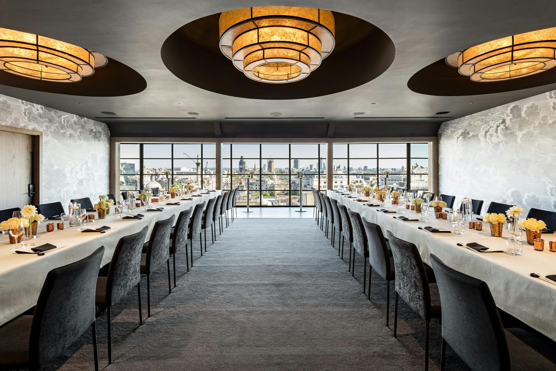 Penthouse Suite at Radisson Blu, London: elegant event space with city view.