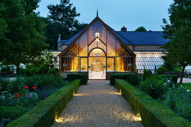 Hanbury Manor Marriott Hotel & Country Club