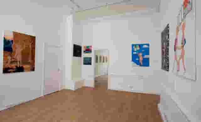 Zari Gallery