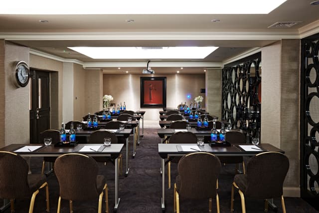 Cromwell Suite