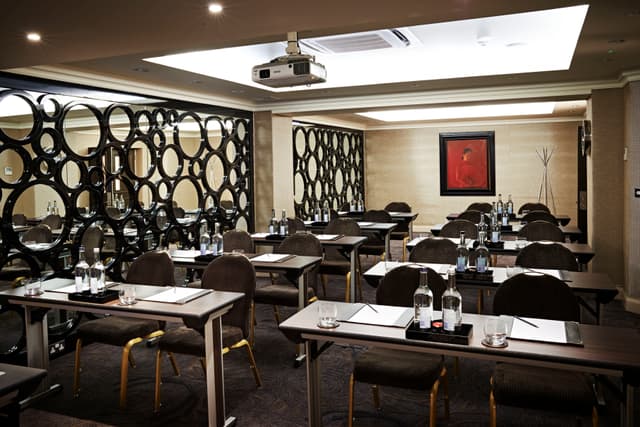 Cromwell Suite